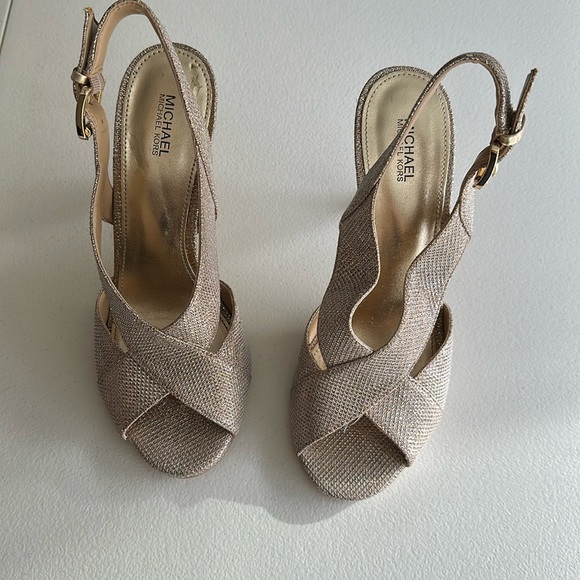 Michael Michael Kors - Picture 1 of 4